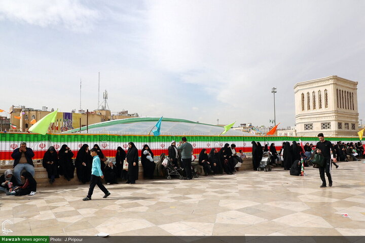 Photos/Affluence Record à Qom : La Marche du 22 Bahman enregistre une Hausse Spectaculaire de 80% de la Participation