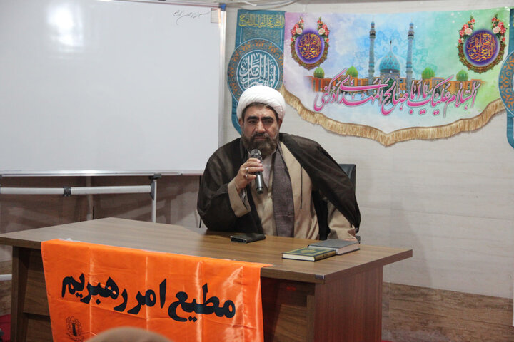 تصاویر /  مراسم جشن سالگرد پیرورزی انقلاب اسلامی در مرکز زبان حوزه علمیه استان قزوین