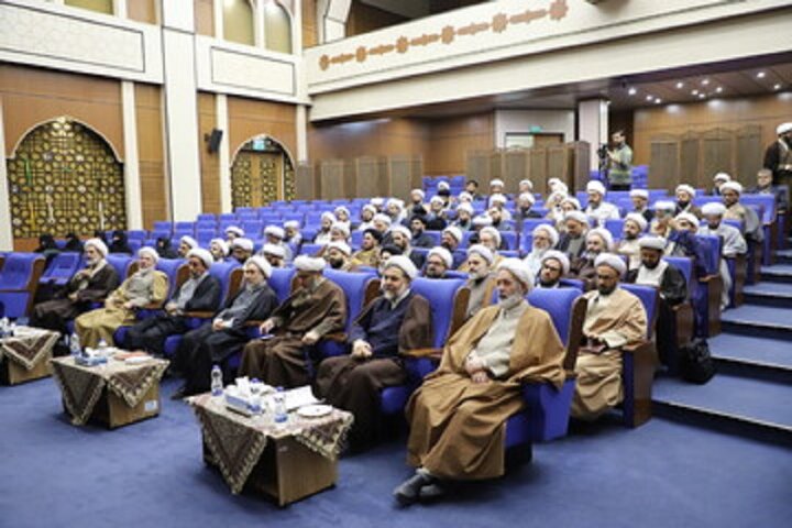 تصاویر/ برگزاری اجلاس سراسری مدیران نهادهای حوزوی در مرکز مدیریت حوزه‌های علمیه خواهران