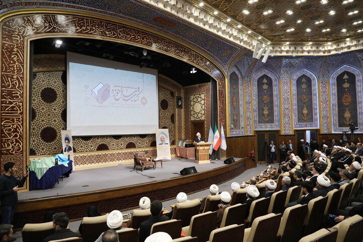 تصاویر/ بیست‌وهفتمین همایش کتاب سال حوزه و نهمین جشنواره مقالات علمی حوزه