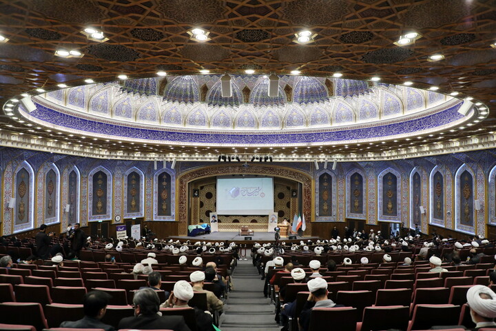 تصاویر/ بیست‌وهفتمین همایش کتاب سال حوزه و نهمین جشنواره مقالات علمی حوزه