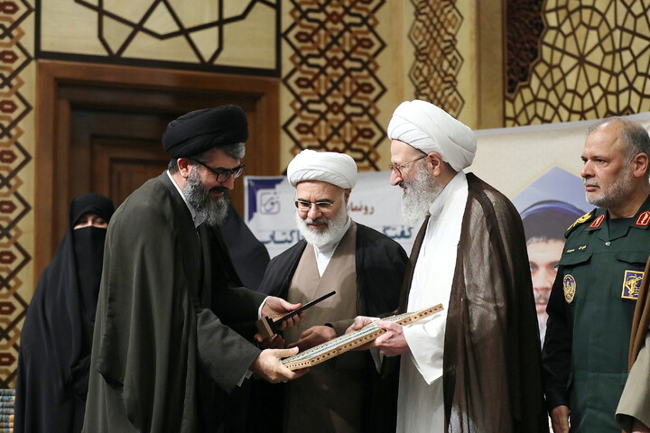 تصاویر/ بیست‌وهفتمین همایش کتاب سال حوزه و نهمین جشنواره مقالات علمی حوزه