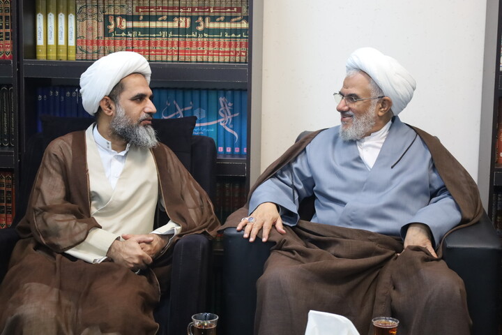 تصاویر/ دیدار کادر مرکز مدیریت حوزه علمیه استان با نماینده ولی‌فقیه در استان هرمزگان