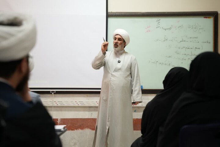 تصاویر/ اختتامیه دوره مراکز «معارف اسلام ناب» در کرمان