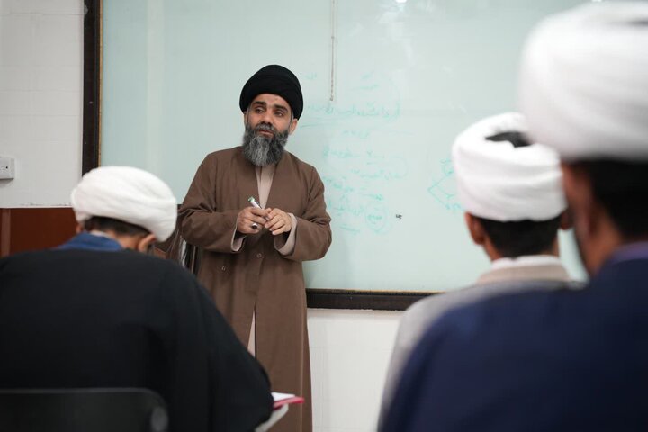 تصاویر/ اختتامیه دوره مراکز «معارف اسلام ناب» در کرمان