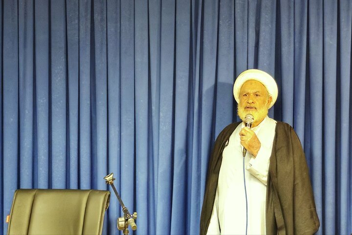 تصاویر/ دیدار طلاب و فضلای همدانی ساکن قم با نماینده ولی فقیه در استان همدان