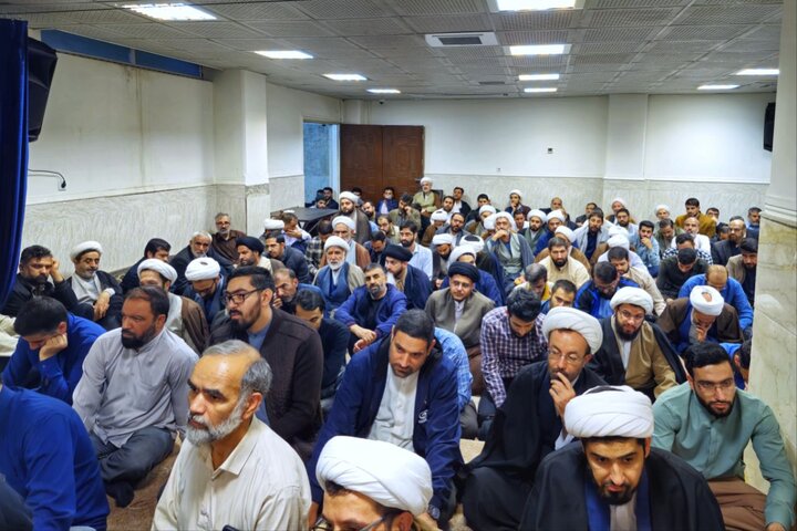 تصاویر/ دیدار طلاب و فضلای همدانی ساکن قم با نماینده ولی فقیه در استان همدان