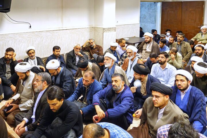 تصاویر/ دیدار طلاب و فضلای همدانی ساکن قم با نماینده ولی فقیه در استان همدان