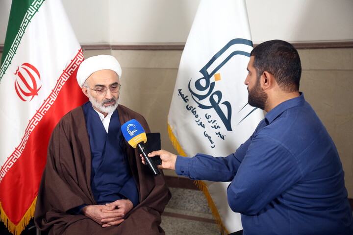 تصاویر/ حواشی بیست‌وهفتمین همایش کتاب سال حوزه و نهمین جشنواره مقالات علمی حوزه