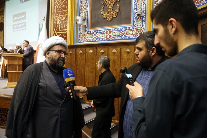 تصاویر/ حواشی بیست‌وهفتمین همایش کتاب سال حوزه و نهمین جشنواره مقالات علمی حوزه