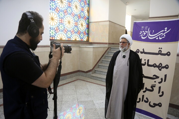 تصاویر/ حواشی بیست‌وهفتمین همایش کتاب سال حوزه و نهمین جشنواره مقالات علمی حوزه