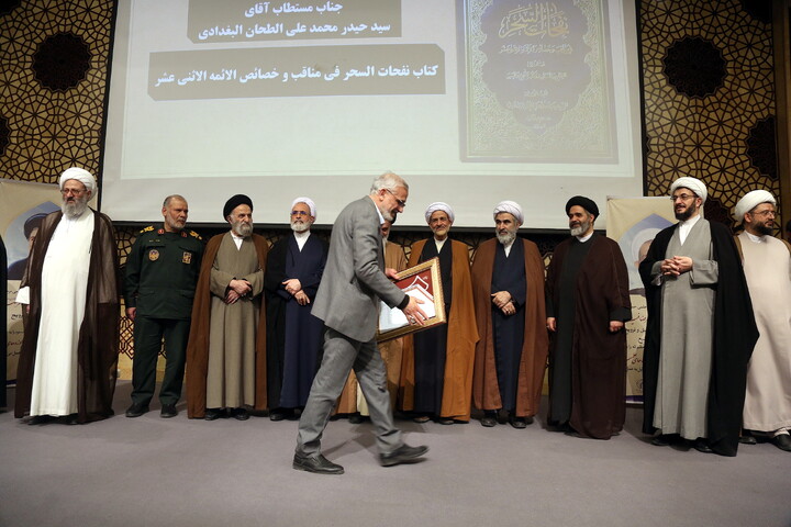 تصاویر/ حواشی بیست‌وهفتمین همایش کتاب سال حوزه و نهمین جشنواره مقالات علمی حوزه