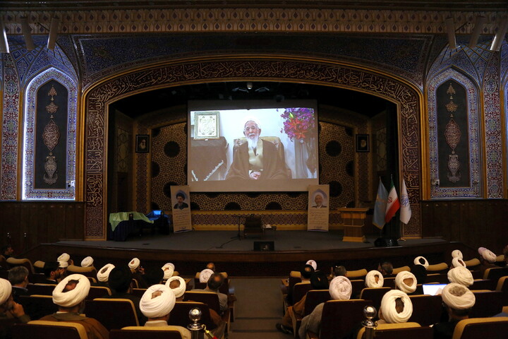 تصاویر/ حواشی بیست‌وهفتمین همایش کتاب سال حوزه و نهمین جشنواره مقالات علمی حوزه