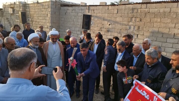 تصاویر/ کلنگ‌زنی حسینیه روستای جتوط دشتستان