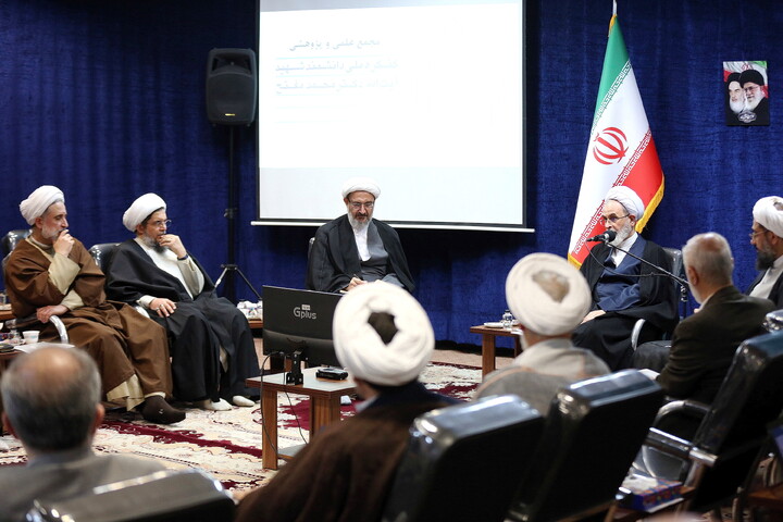 تصاویر/ دیدار اعضای کنگره ملی بزرگداشت شهید آیت‌ الله مفتح با آیت الله اعرافی