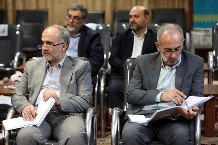 تصاویر/ دیدار اعضای کنگره ملی بزرگداشت شهید آیت‌ الله مفتح با آیت الله اعرافی