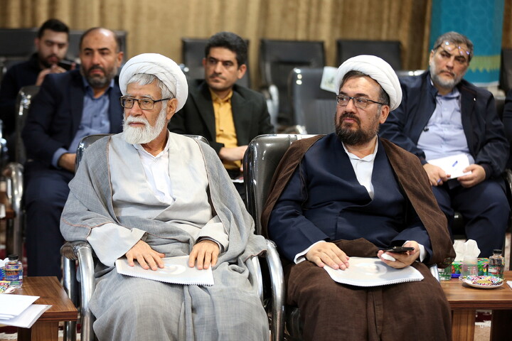 تصاویر/ دیدار اعضای کنگره ملی بزرگداشت شهید آیت‌ الله مفتح با آیت الله اعرافی