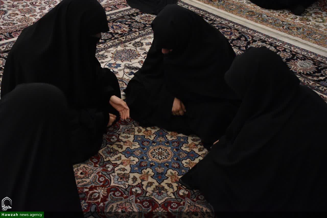 قرآن، محور هویت‌سازی و مسئولیت تمدنی بانوان طلبه است