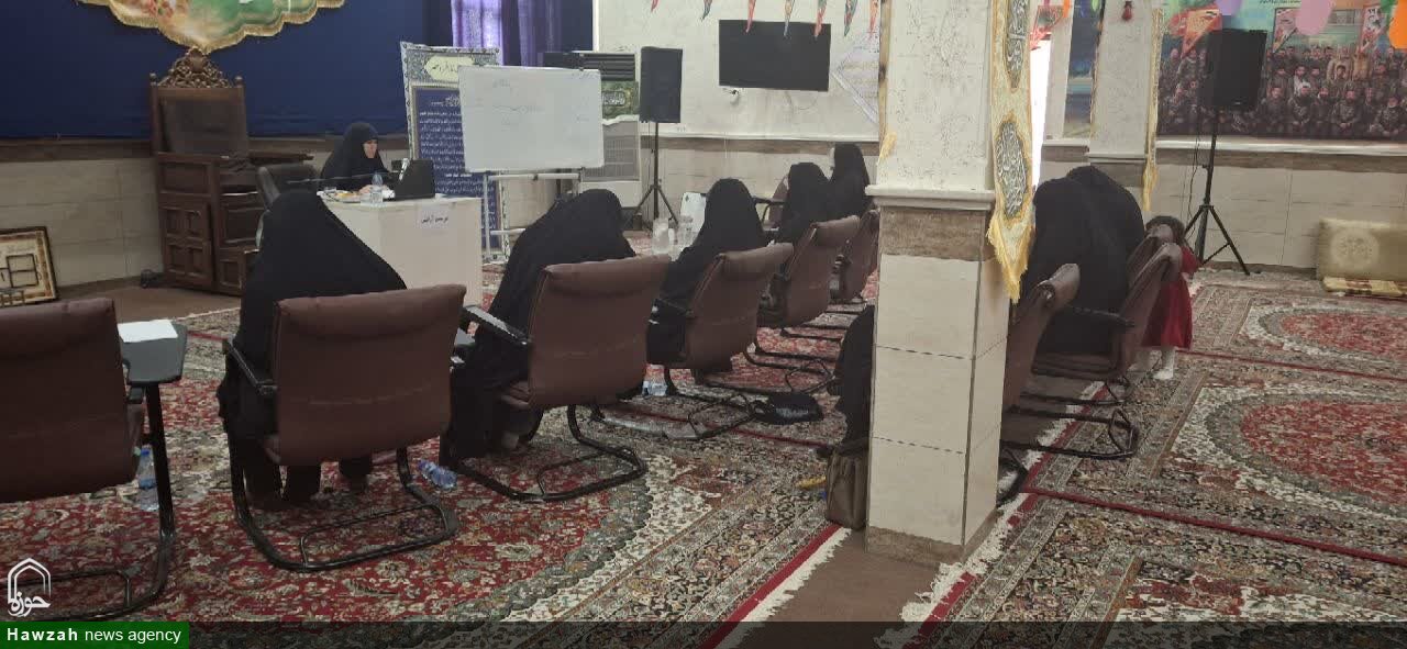 برگزاری کارگاه مهارت‌های همسرداری ویژه همسران طلاب در اهواز