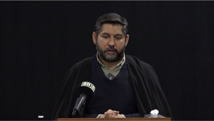 باحثٌ وكاتبٌ تركيٌّ: الثورة الإسلاميّة أعادت الإسلام في العصر الحديث فاعلًا إلى مسرح التاريخ