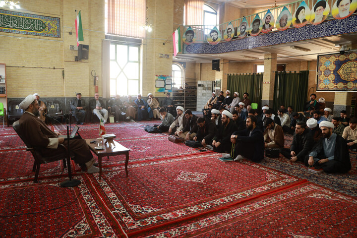 تصاویر / جلسه درس اخلاق ویژه طلاب مدرسه علمیه آیت الله آخوند(ره)