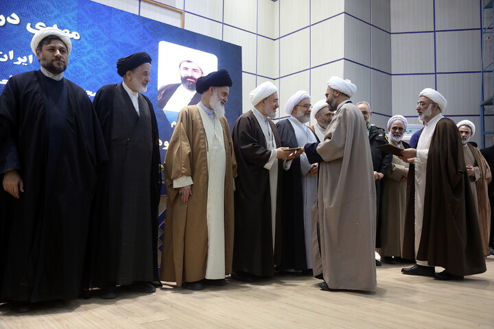 تصاویر/ اختتامیه بیست و هفتمین جشنواره بین المللی پژوهشی شیخ طوسی