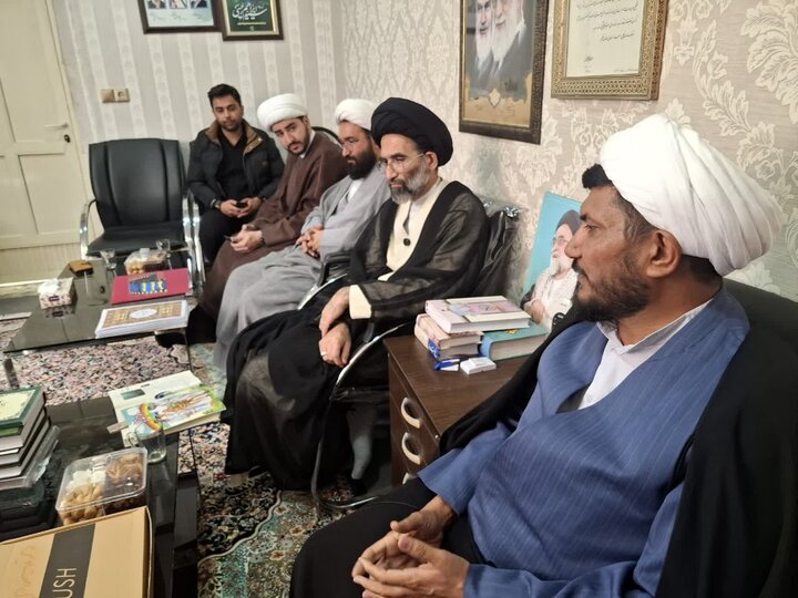 تجلیل پژوهشگران برتر حوزه علمیه خواهران کاشان و آران وبیدگل