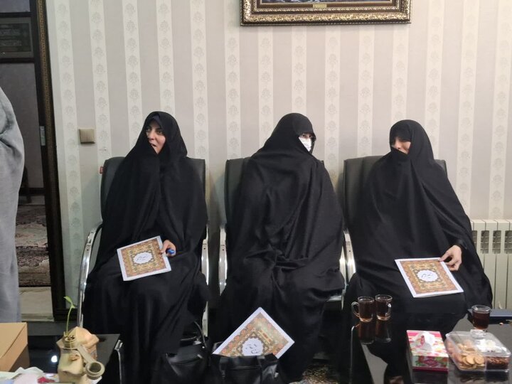 تجلیل پژوهشگران برتر حوزه علمیه خواهران کاشان و آران وبیدگل