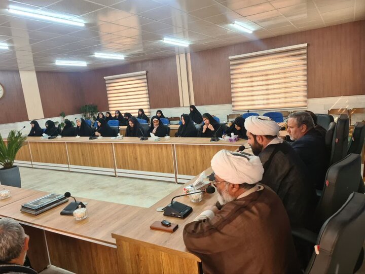 تصاویر/ برگزاری جلسه «سفیران قرآن» در نوبران