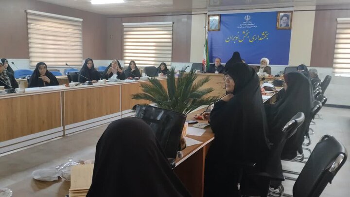 تصاویر/ برگزاری جلسه «سفیران قرآن» در نوبران