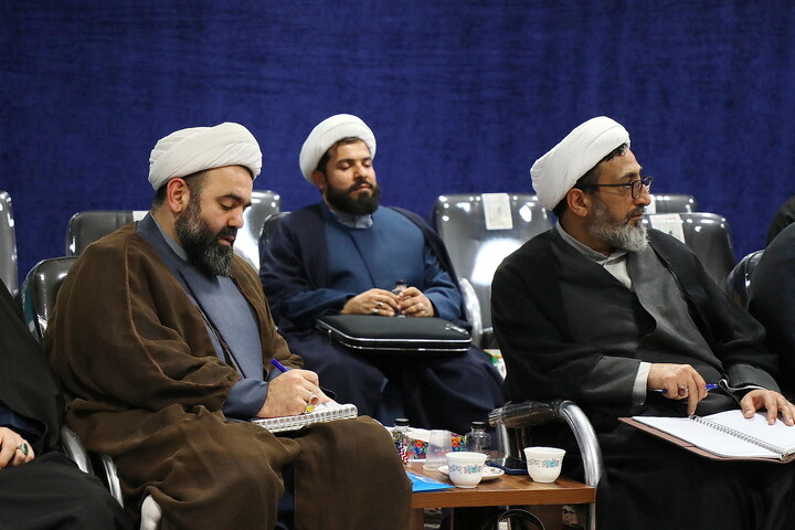 تصاویر/ نشست مسئولان استانی موقوفات و منافع پایدار حوزه های علمیه با حضور آیت الله اعرافی