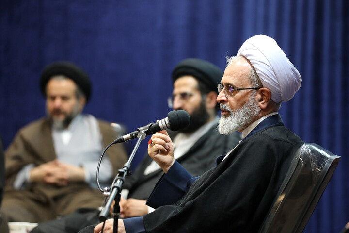 تصاویر/ نشست مسئولان استانی موقوفات و منافع پایدار حوزه های علمیه با حضور آیت الله اعرافی