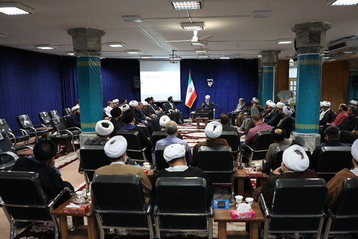 تصاویر/ نشست مسئولان استانی موقوفات و منافع پایدار حوزه های علمیه با حضور آیت الله اعرافی