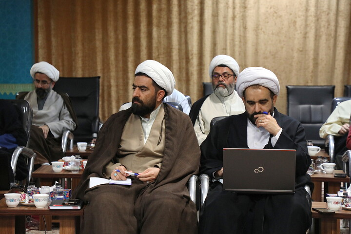 تصاویر/ نشست مسئولان استانی موقوفات و منافع پایدار حوزه های علمیه با حضور آیت الله اعرافی