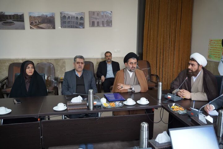 تصاویر / دیدار استاندار قزوین با مدیر حوزه علمیه ،ومدیران مدارس علمیه استان
