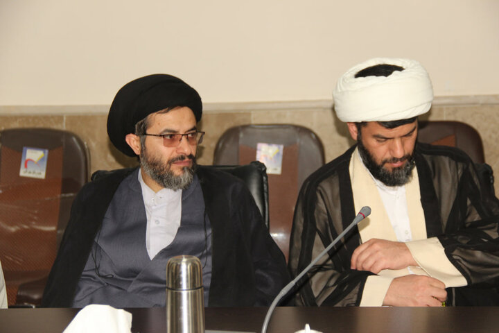 تصاویر / دیدار استاندار قزوین با مدیر حوزه علمیه ،ومدیران مدارس علمیه استان