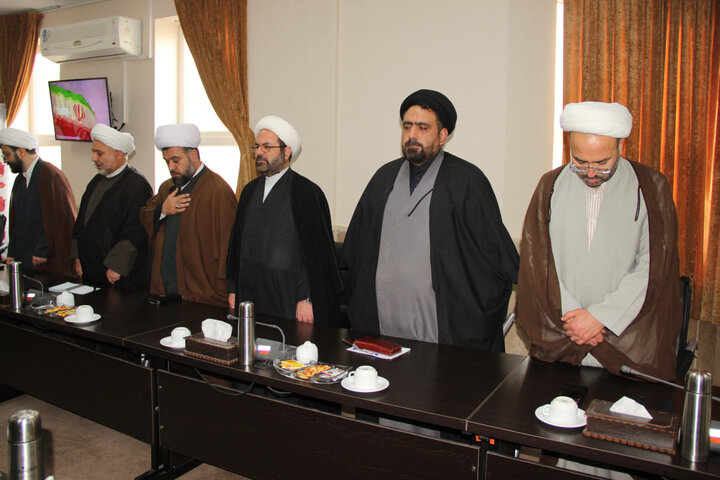 تصاویر / دیدار استاندار قزوین با مدیر حوزه علمیه ،ومدیران مدارس علمیه استان