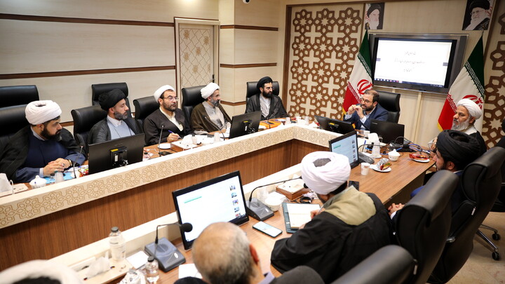 تصاویر/جلسه هم اندیشی سالانه مسئولان موقوفات و منابع پایدار استان ها و مناطق و همچنین نشست دبیران خیرین استانی