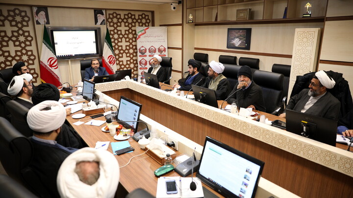 تصاویر/جلسه هم اندیشی سالانه مسئولان موقوفات و منابع پایدار استان ها و مناطق و همچنین نشست دبیران خیرین استانی