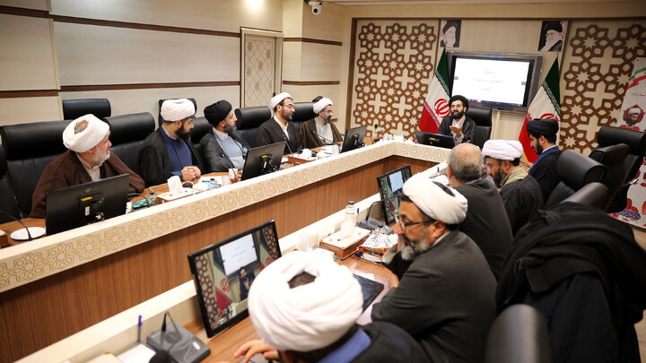 تصاویر/جلسه هم اندیشی سالانه مسئولان موقوفات و منابع پایدار استان ها و مناطق و همچنین نشست دبیران خیرین استانی