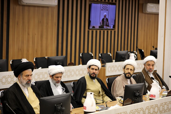 تصاویر/دوره دانش افزایی مدیران مدارس حوزه علمیه قم - مشهد مقدس - نقش مدیران مدارس علمیه در تحقق حوزه پیشرو و سر آمد با برش مدارس علمیه