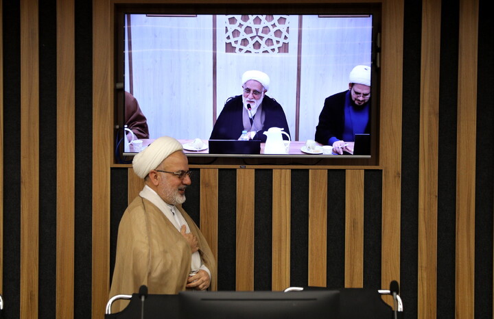 تصاویر/میزگرد راهبردها و راهکارهای تحقق مدرسه علمیه پیشرو و سرآمد با رویکرد مدیریتی با حضور حجت السلام ملکی، رضایی، رهنما و وافی