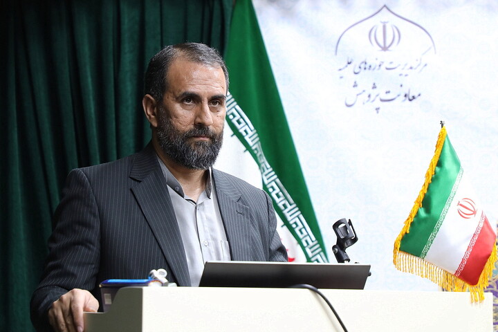 تصاویر/  آیین رونمایی از نخستین مجموعه ویدئویی «معرفی کتب درسی حوزه‌های علمیه»