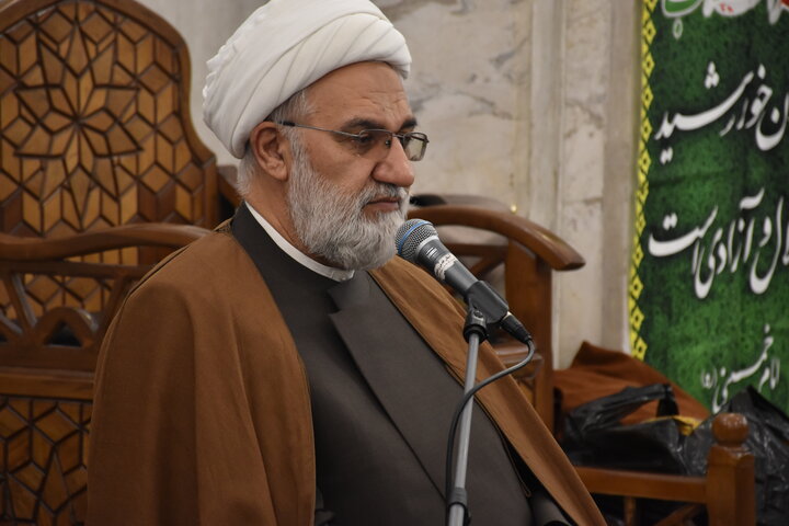 دیدار مدیر حوزه علمیه خراسان با طلاب خواهر معتکف در حرم رضوی