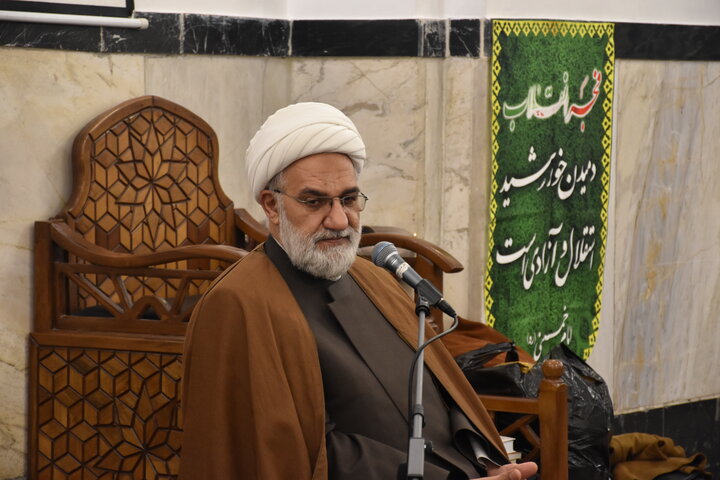 دیدار مدیر حوزه علمیه خراسان با طلاب خواهر معتکف در حرم رضوی