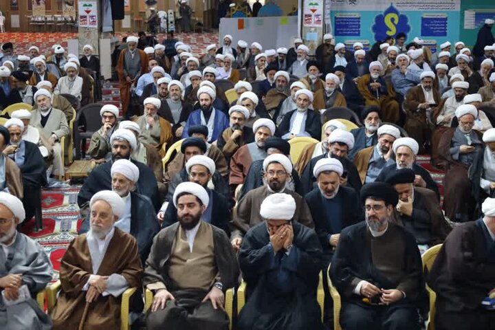 همایش طلایه داران منبر و محراب