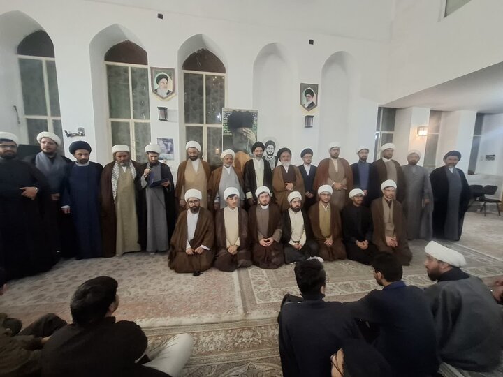 تصاویر/ آئین عمامه گذاری 11طلبه مدارس آیت الله اعتمادی کاشان