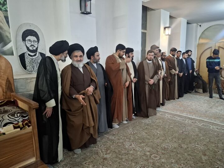 تصاویر/ آئین عمامه گذاری 11طلبه مدارس آیت الله اعتمادی کاشان