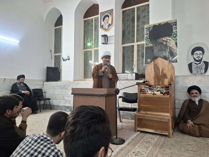 تصاویر/ آئین عمامه گذاری 11طلبه مدارس آیت الله اعتمادی کاشان