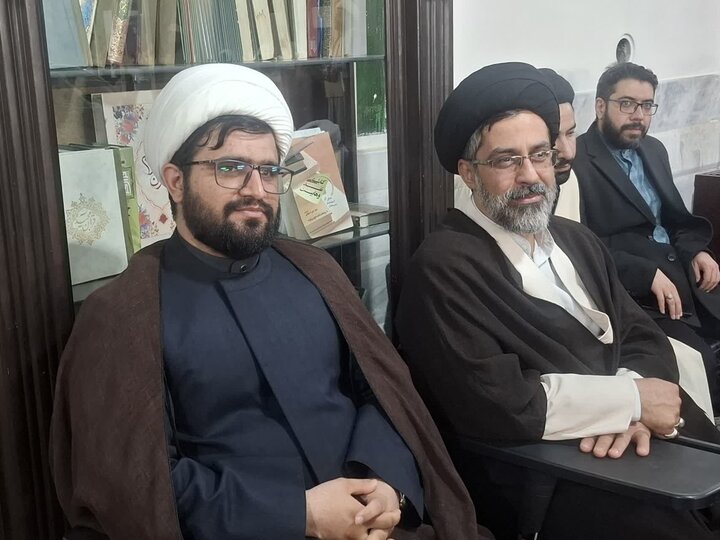 تصاویر/ آئین عمامه گذاری 11طلبه مدارس آیت الله اعتمادی کاشان